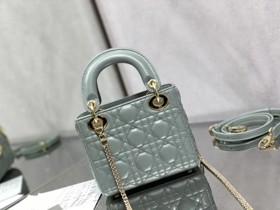 Premium Quality P600 Lady 3 Compartment Rock Gray Sheep Buckle Bag