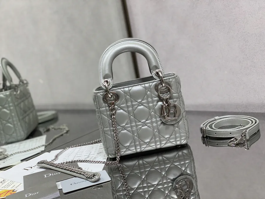 P600 LADY Grained Lambskin Tote with Double Straps