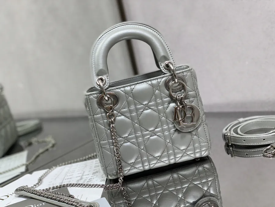 P600 LADY Grained Lambskin Tote with Double Straps
