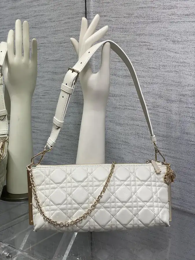 D!or Club Bucket Bag in White