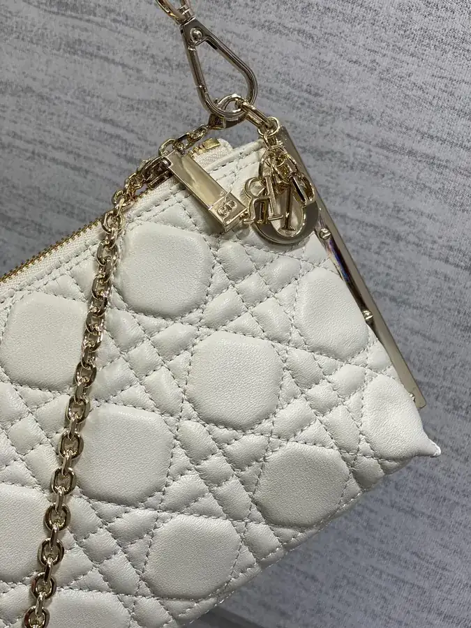 D!or Club Bucket Bag in White