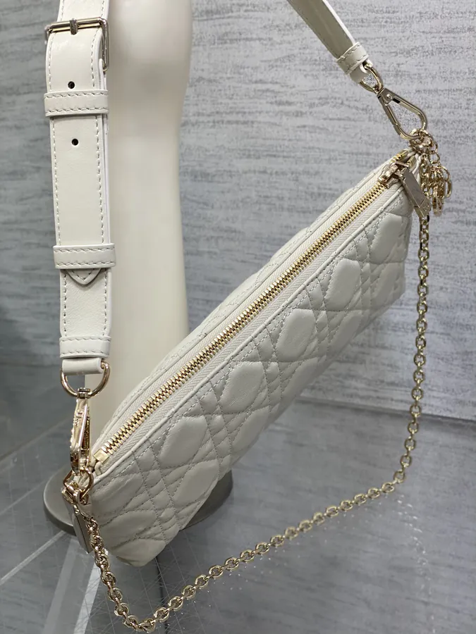 D!or Club Bucket Bag in White