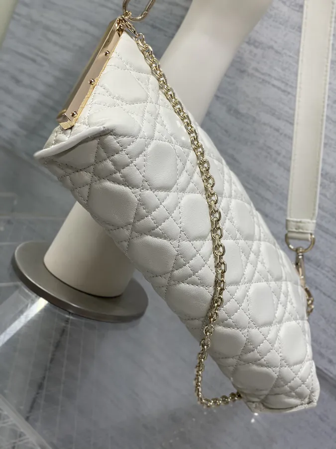 D!or Club Bucket Bag in White
