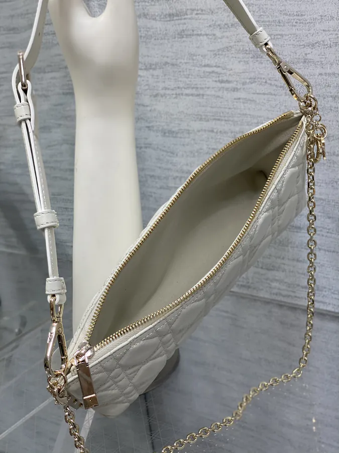 D!or Club Bucket Bag in White