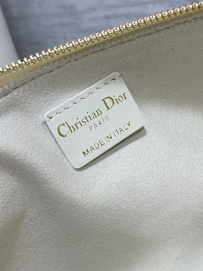 D!or Club Bucket Bag in White
