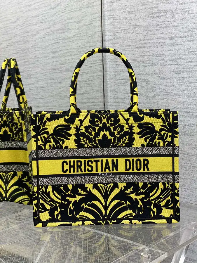 P500 Mini Tote Early Spring Flame Pattern