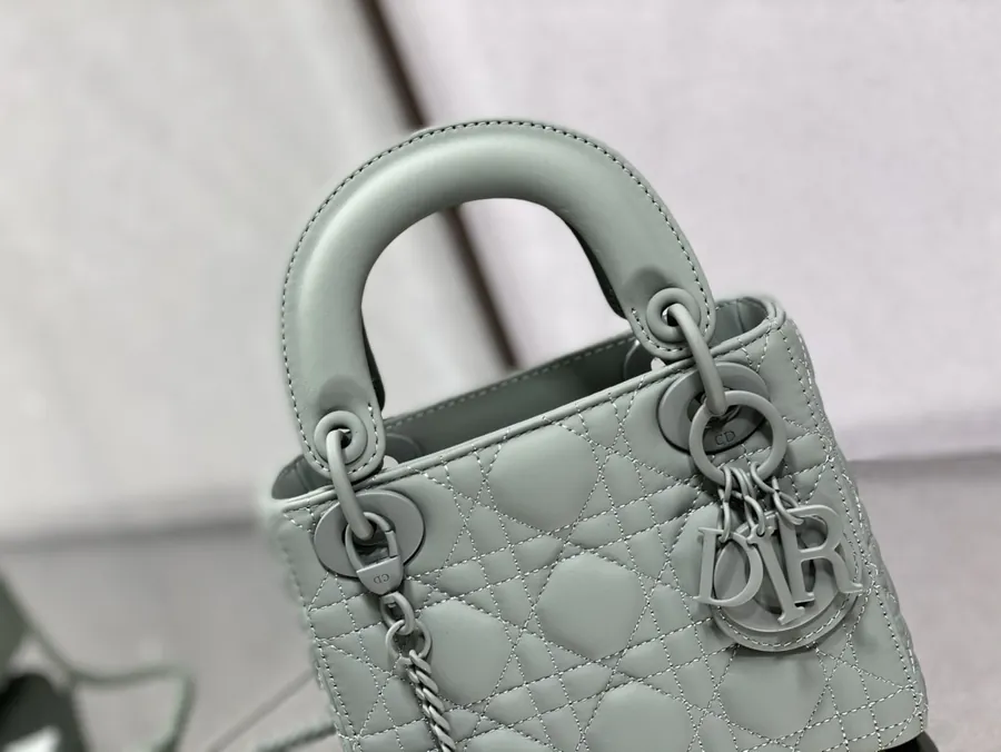 P600 Lady Three Compartment Matte Leather Bag