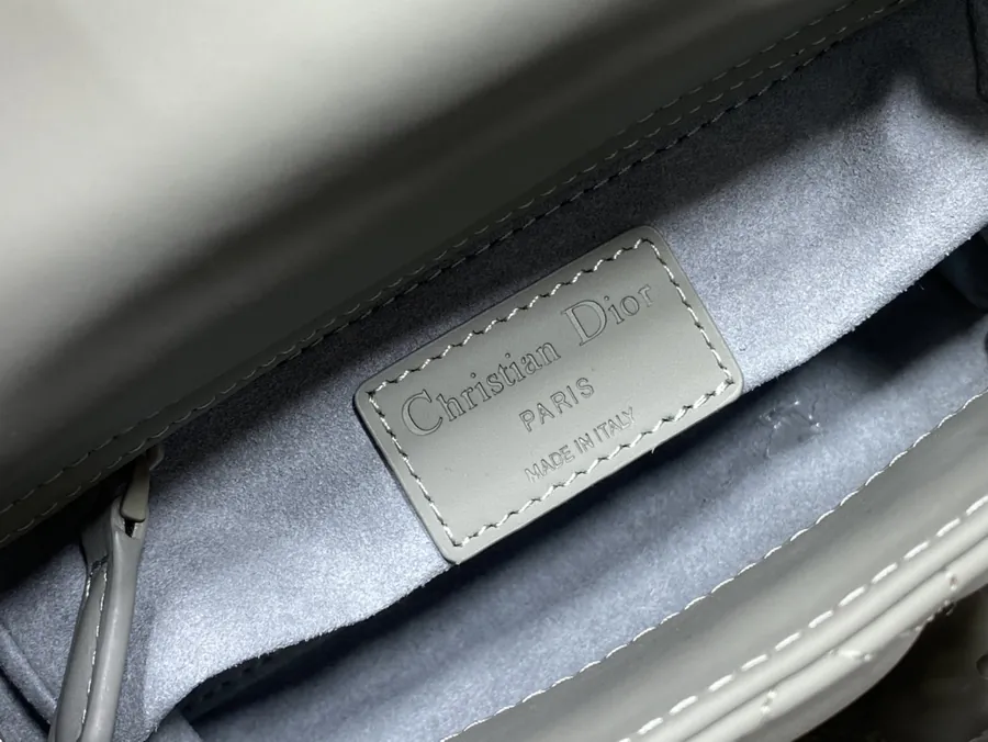 P600 Lady Three Compartment Matte Leather Bag
