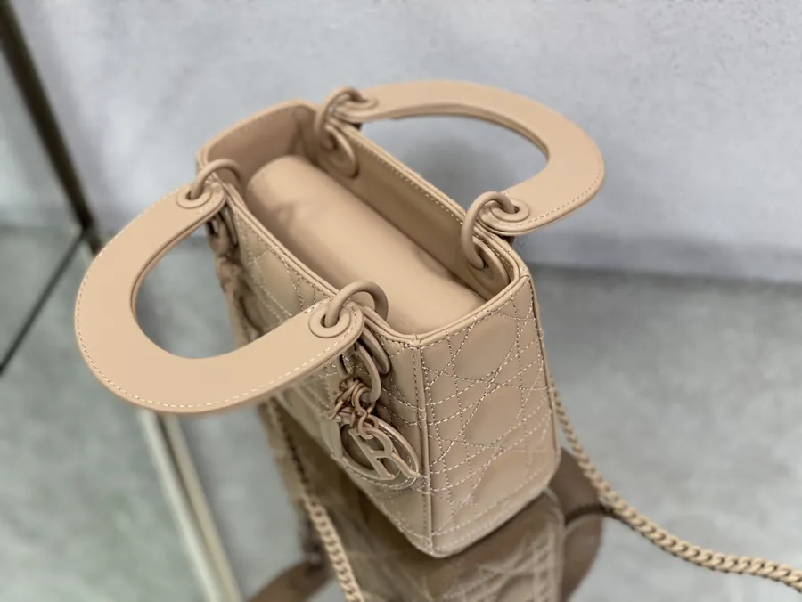 P600 Lady Three Compartment Matte Leather Bag