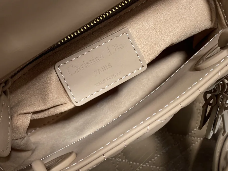 P600 Lady Three Compartment Matte Leather Bag