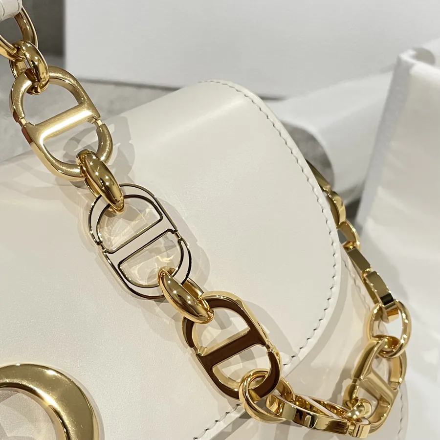 P680 30 Montaigne Avenue Bucket Bag