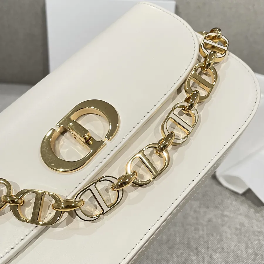 P680 30 Montaigne Avenue Bucket Bag