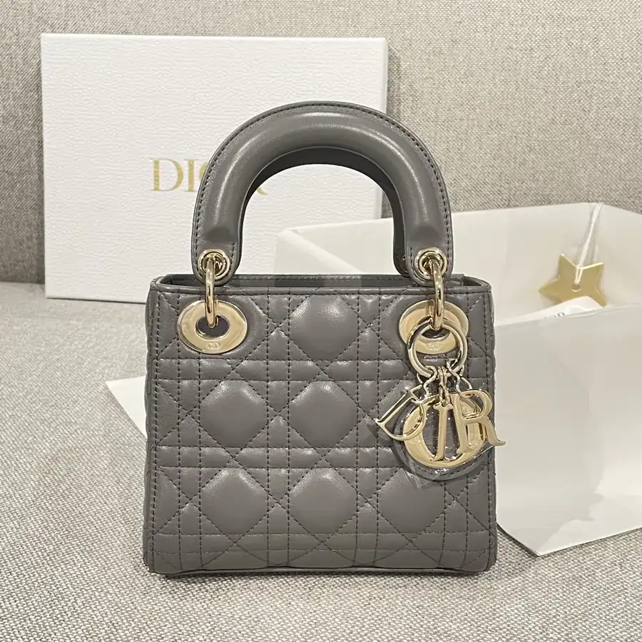 P600 Premium Quality Bucket Bag with 17cm Handle