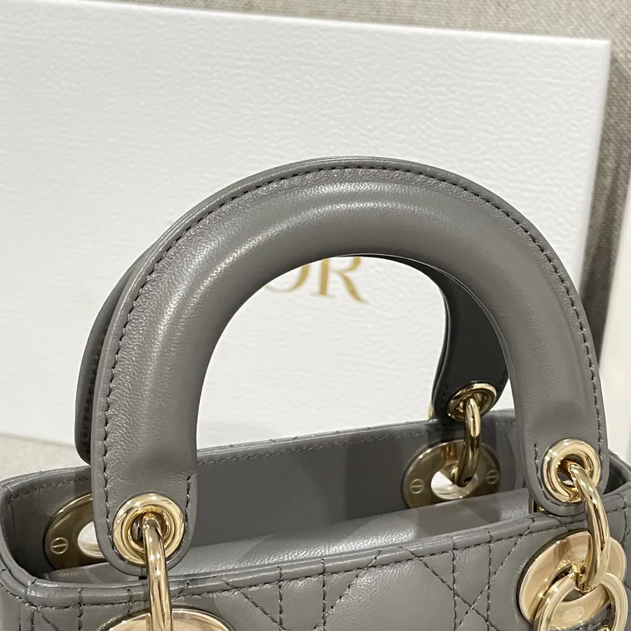 P600 Premium Quality Bucket Bag with 17cm Handle