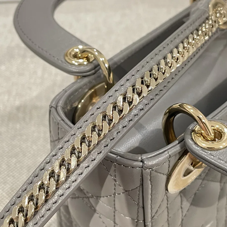 P600 Premium Quality Bucket Bag with 17cm Handle
