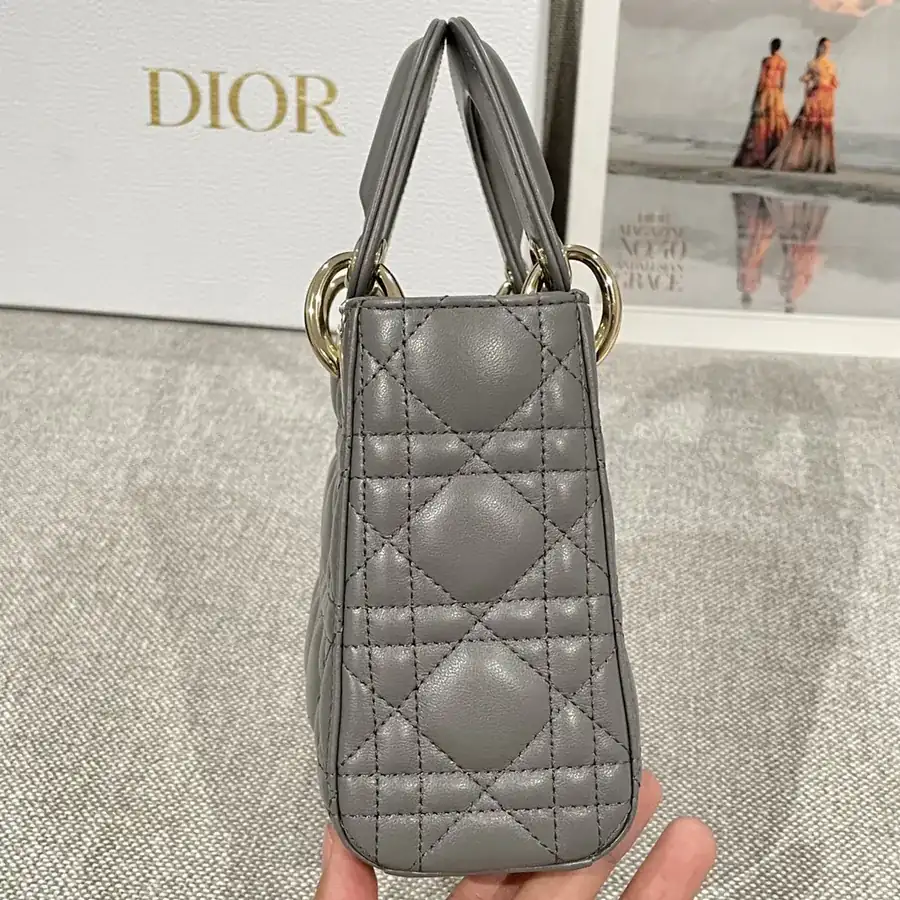 P600 Premium Quality Bucket Bag with 17cm Handle