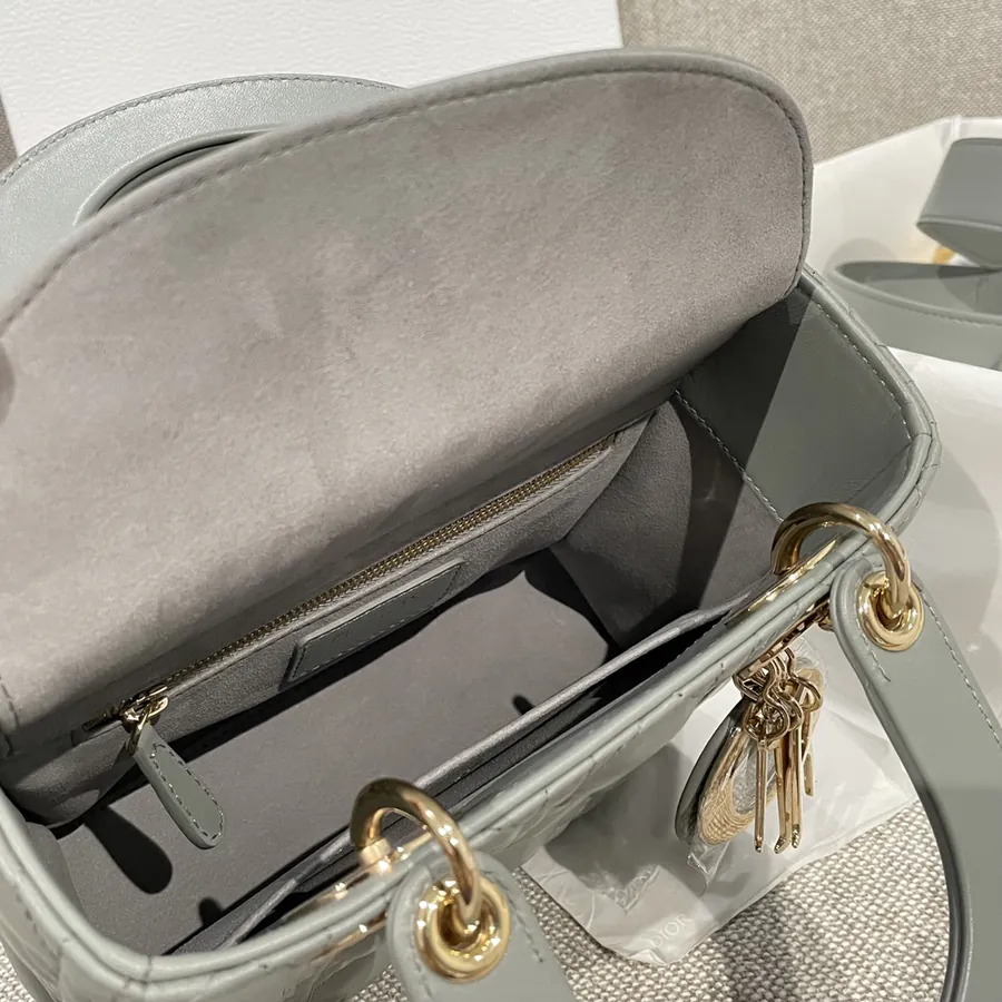 P700 Premium Quality Bucket Bag with Rock Grey