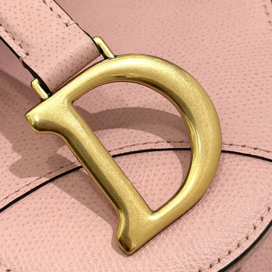 P700 Premium Quality CD 21 Saddle Leather Tote