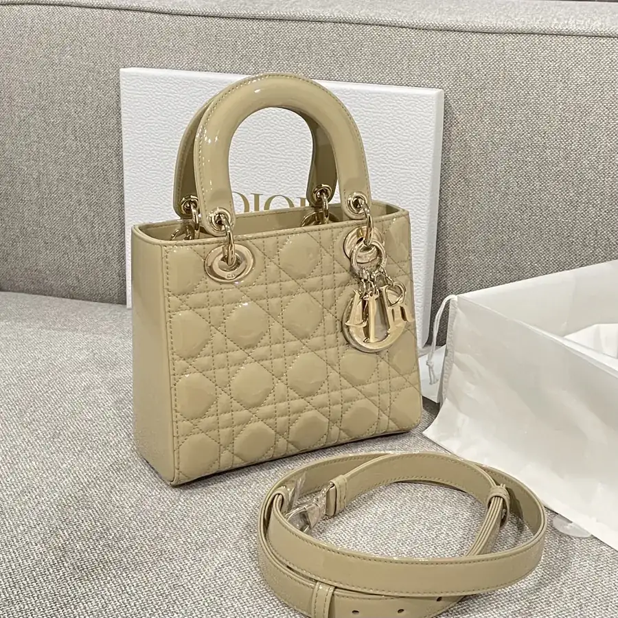 P700 Premium Quality CD 20cm New Strap Patent Leather Beige