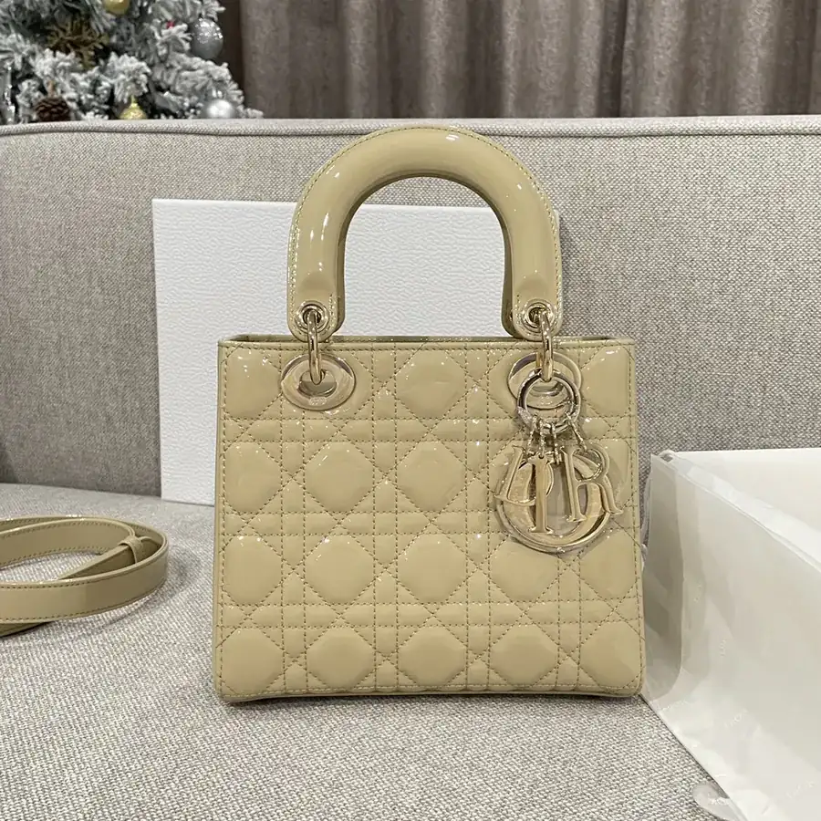 P700 Premium Quality CD 20cm New Strap Patent Leather Beige
