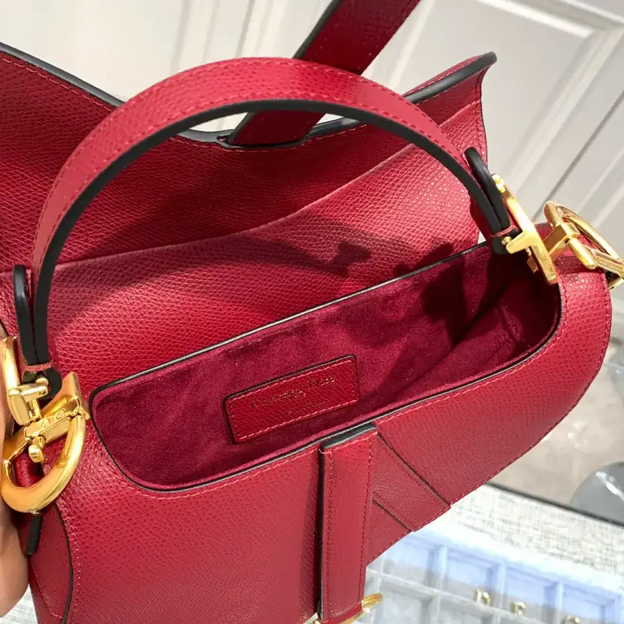 P700 Premium Quality Red Saddle Handed Small