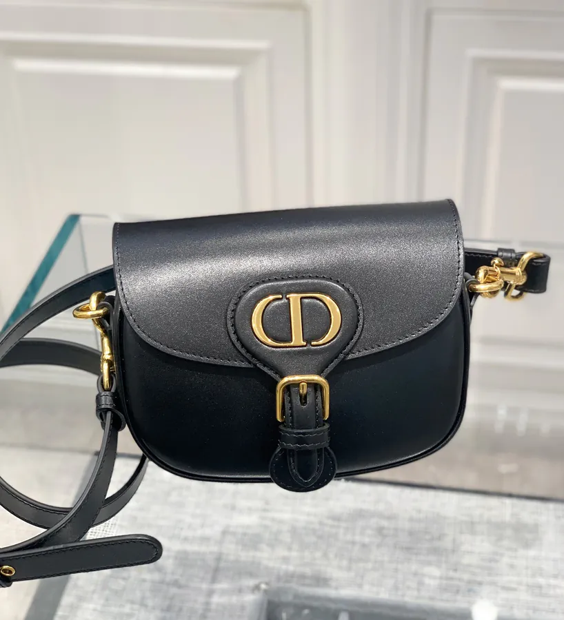 P650 Premium Quality Bucket Bag in Black