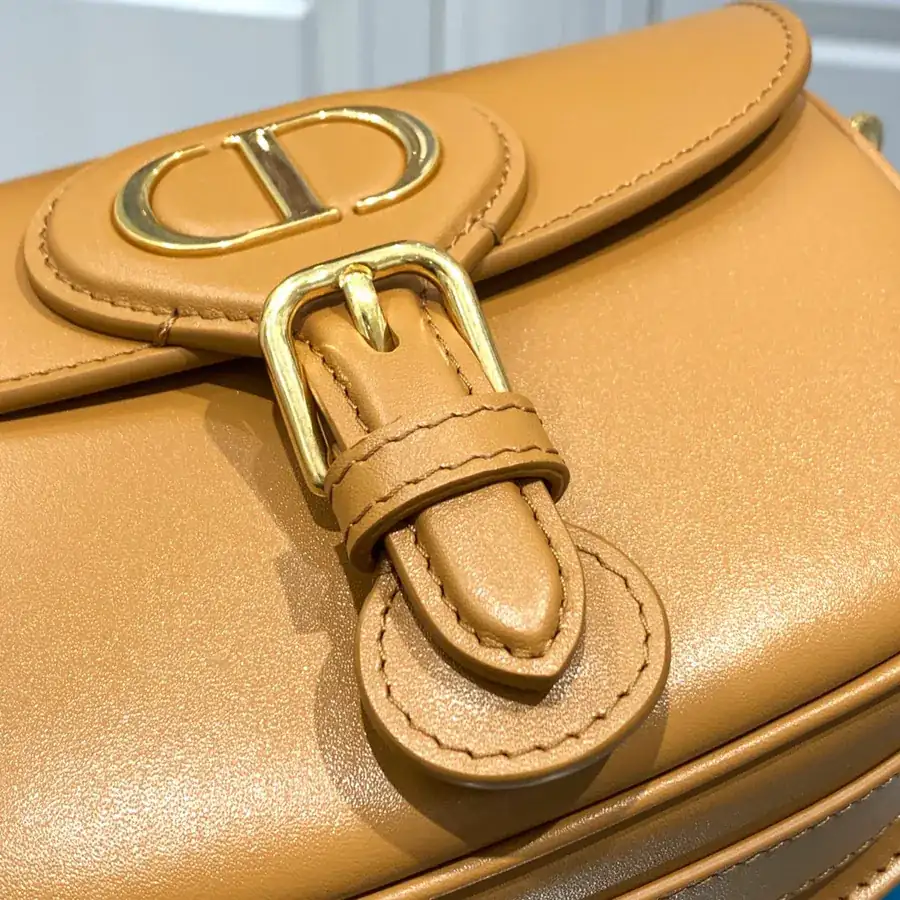 P600 Premium Quality Bucket Bag in Caramel