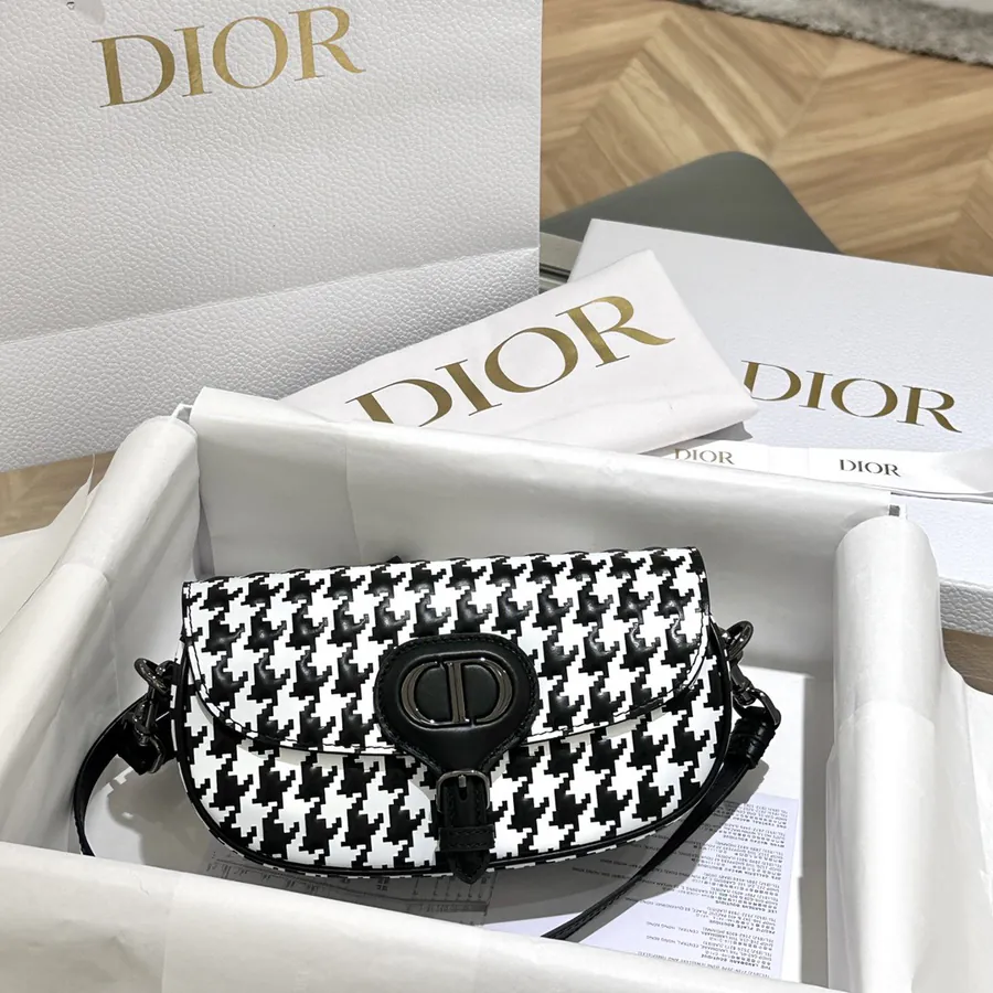 Bobby New Moon Check Bucket Bag