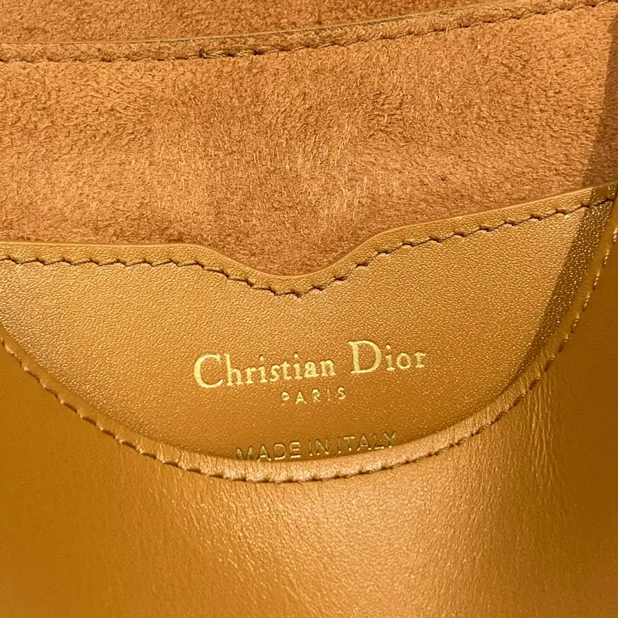 P600 Premium Quality CD Small Bucket Bag in Caramel