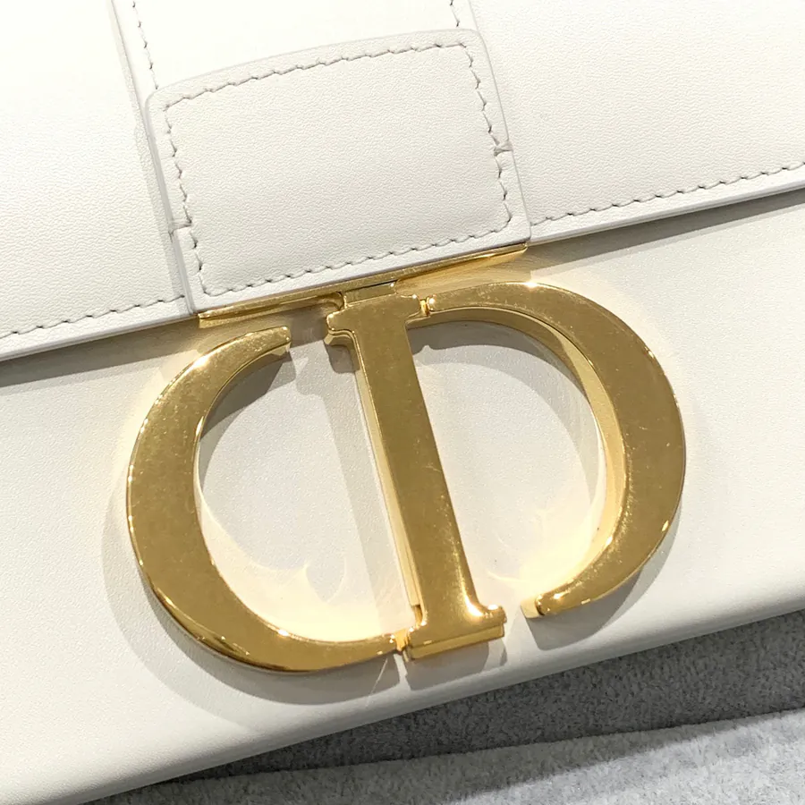 P680 Premium Quality Montaigne Box in White