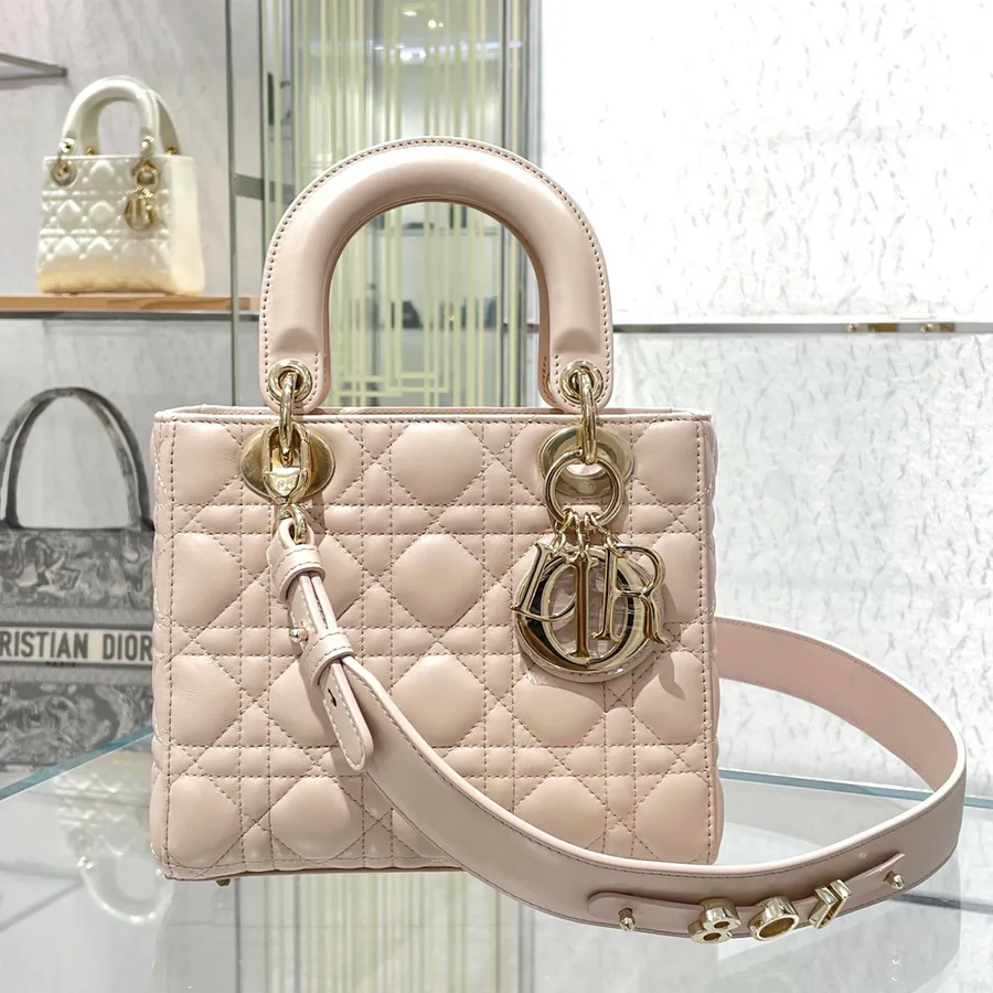 P700 Premium Quality [CD 4 Compartment Sheepskin] Bucket Bag