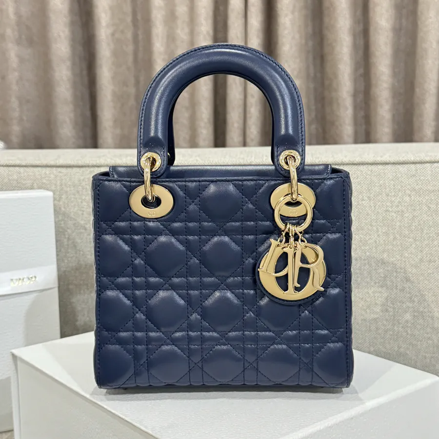 P700 Premium Quality Bucket Bag with Blue Calfskin