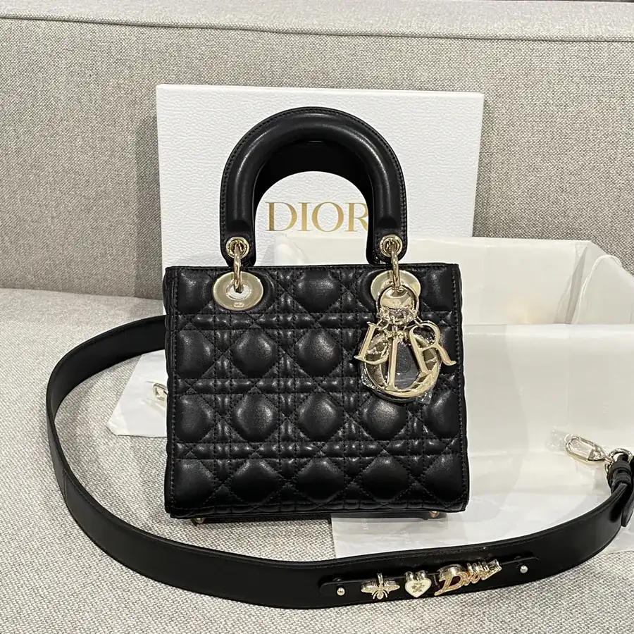P700 Premium Quality Bucket Bag with Black Gold Trim