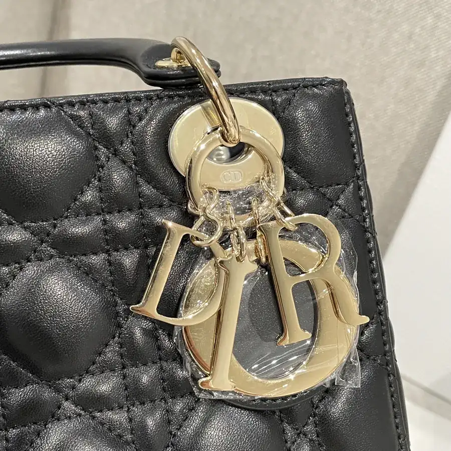 P700 Premium Quality Bucket Bag with Black Gold Trim
