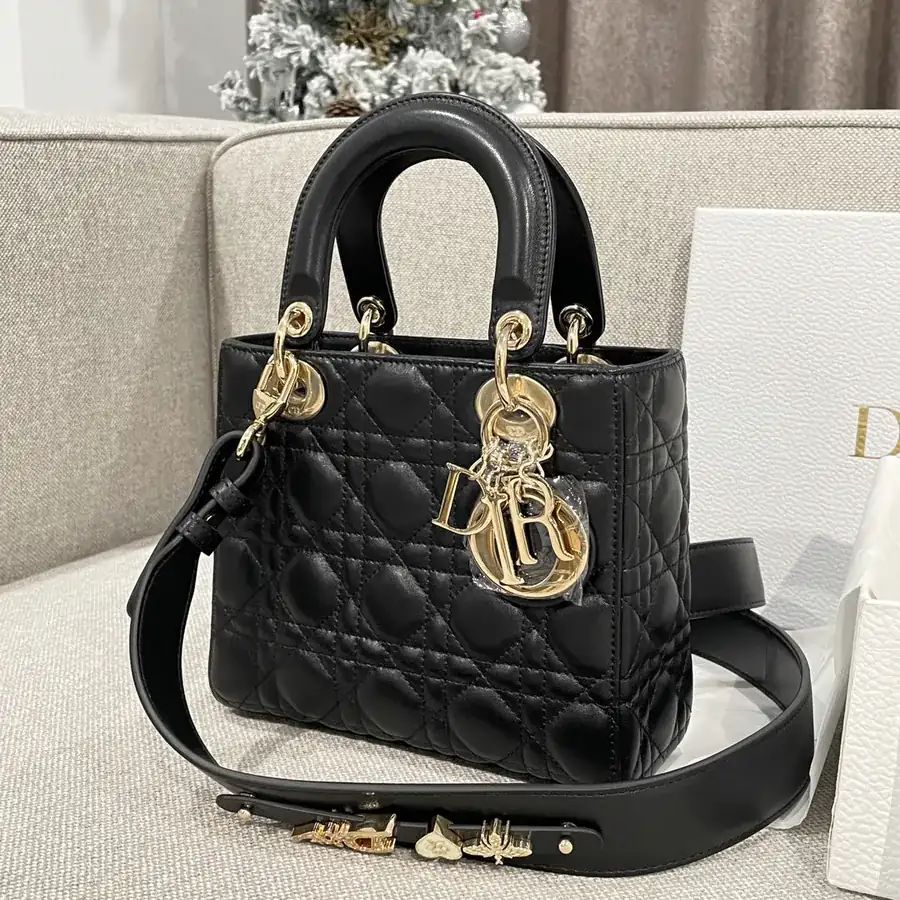 P700 Premium Quality Bucket Bag with Black Gold Trim