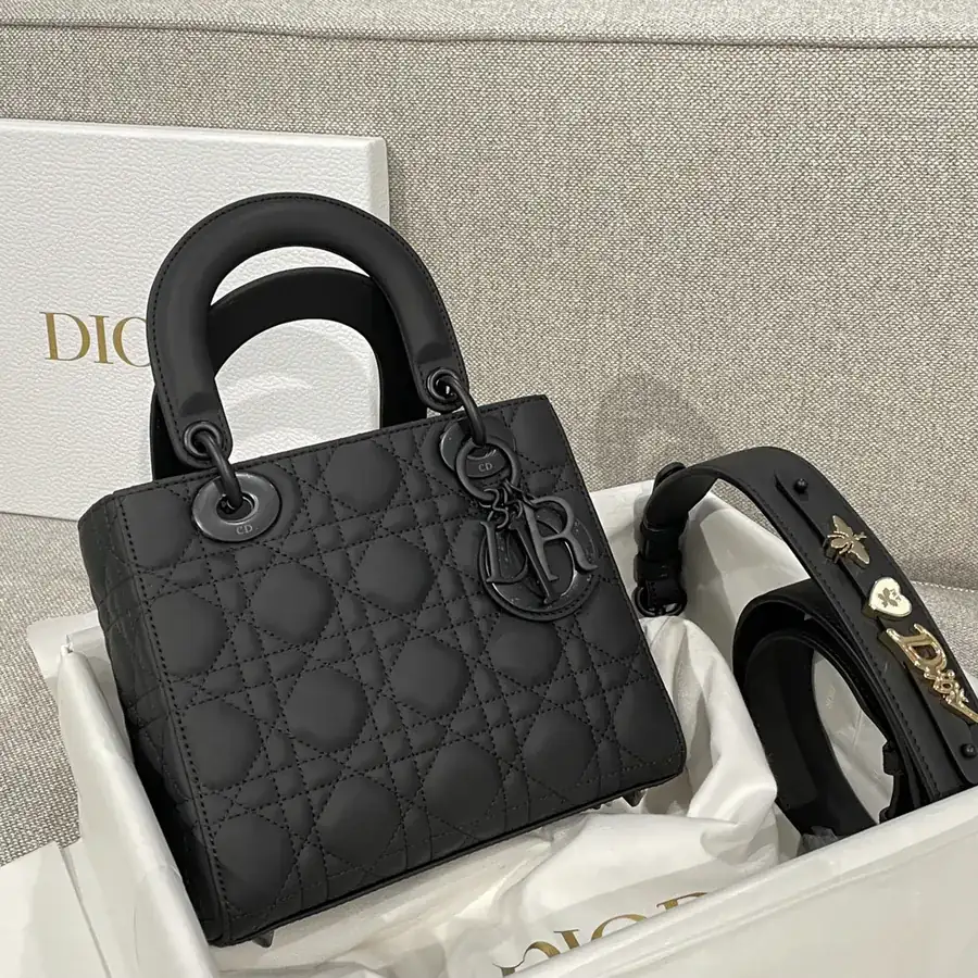 P700 Premium Quality CD 20cm Matte Black Bucket Bag