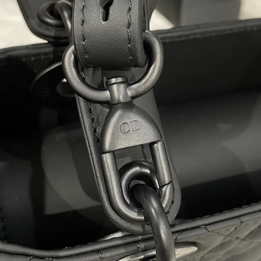 P700 Premium Quality CD 20cm Matte Black Bucket Bag