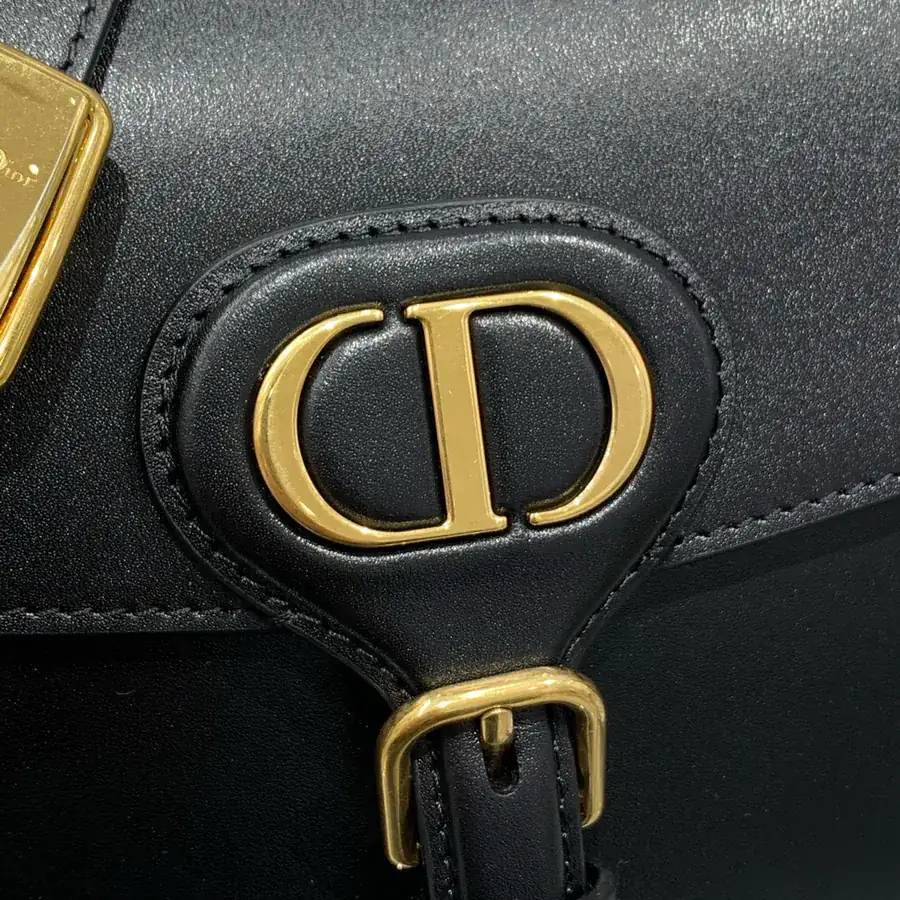 P700 Premium Quality Bucket Bag in Black