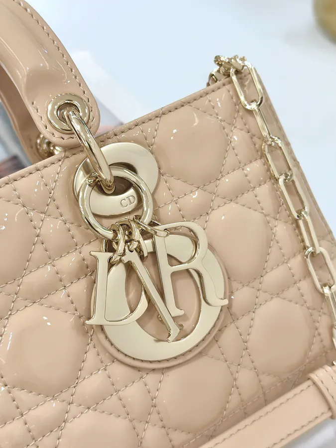 D Joy 26cm Bucket Bag in Pink