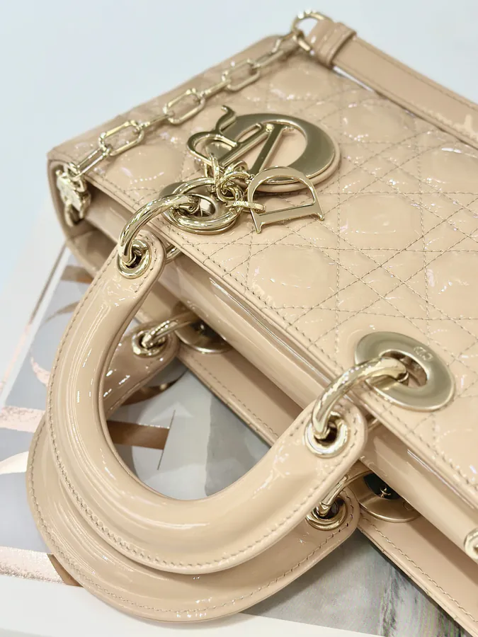 D Joy 26cm Bucket Bag in Pink