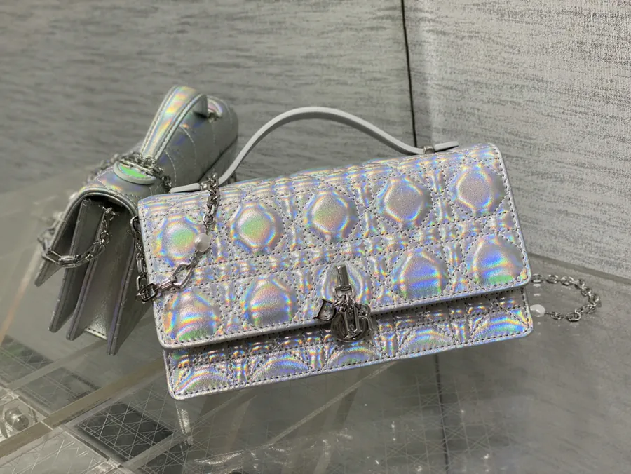 P600 Dream Silver Bucket Bag