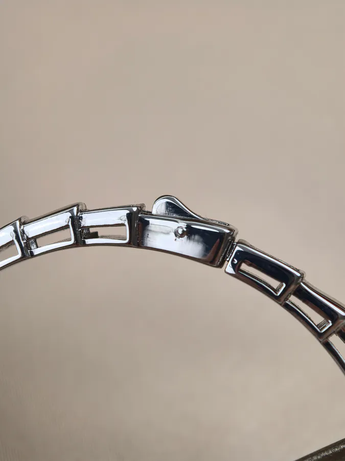 Bvlgari Single Circle High Shine Interval Diamond Snake Chain Bracelet