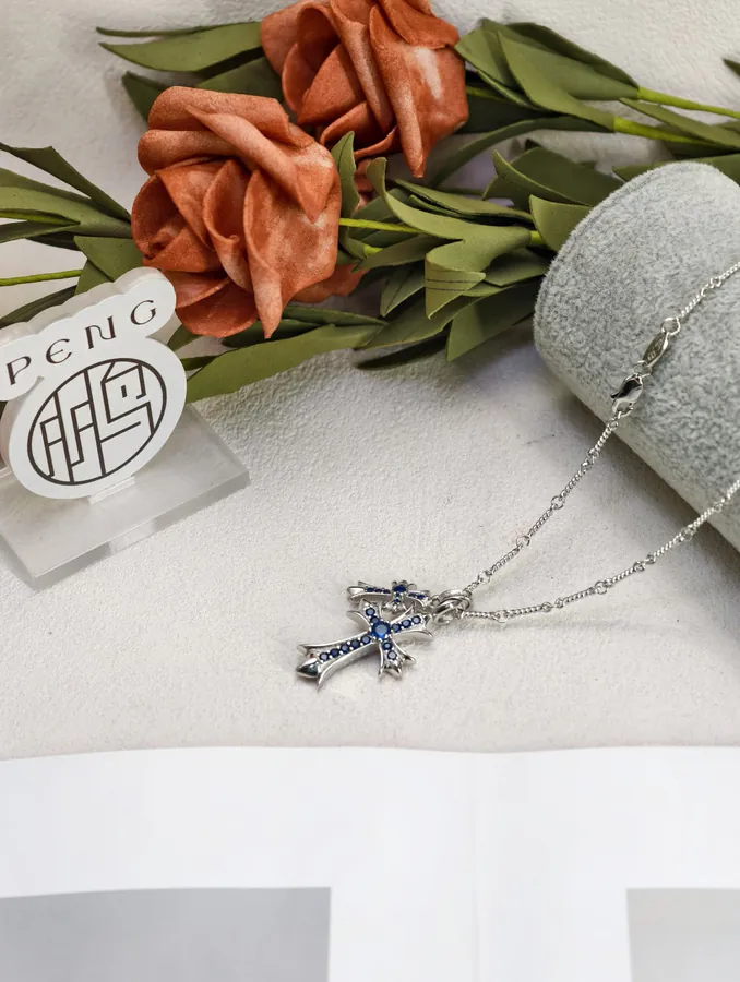 CROOS Double Cross Pendant White Gold Blue Diamond Necklace