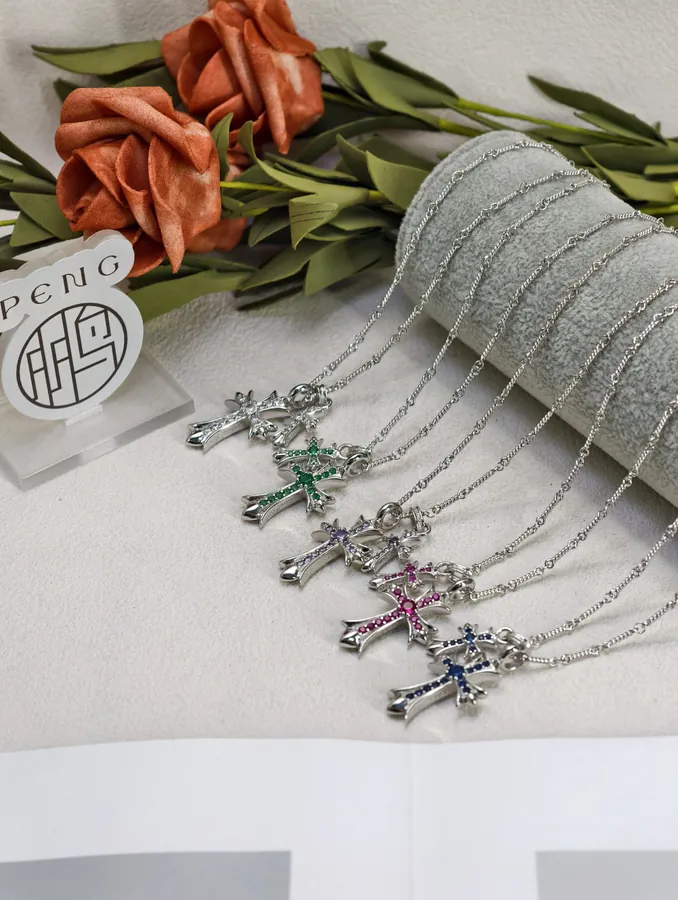 CROOS Double Cross Pendant White Gold Blue Diamond Necklace