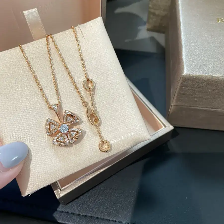 Bulgari Four Leaf Clover Necklace from Fiorever Collection
