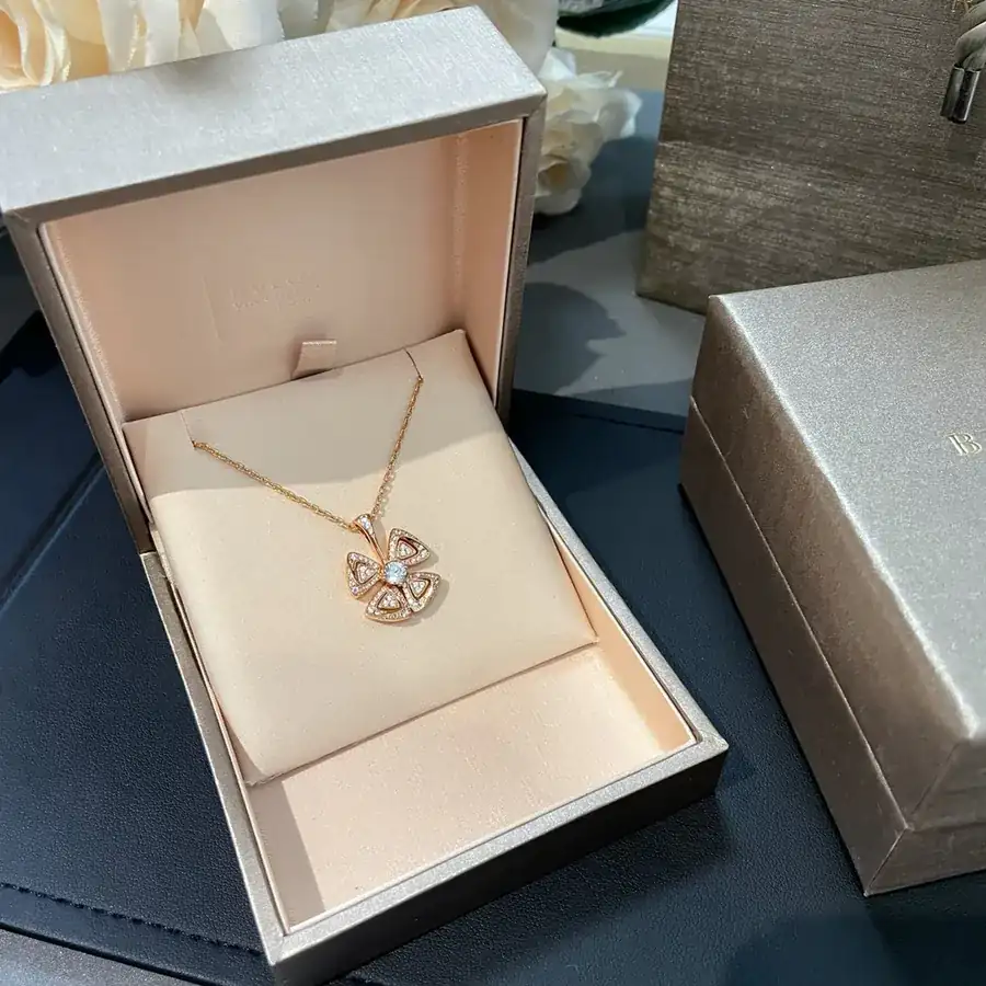 Bulgari Four Leaf Clover Necklace from Fiorever Collection