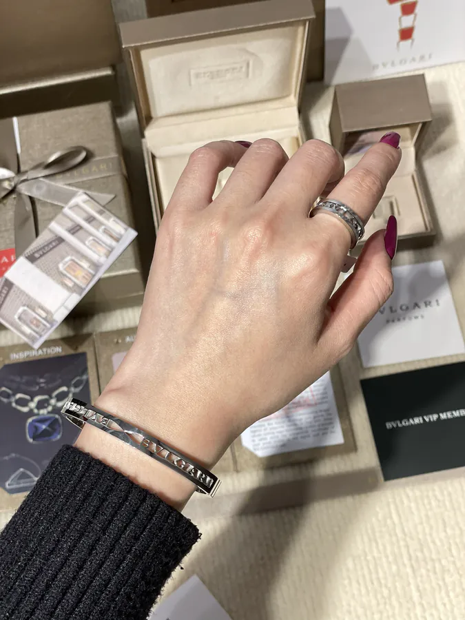 BVLGARI Hollow Letter Bracelet