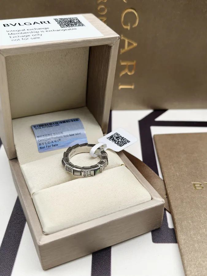 Bulgari Serpenti Single Ring with Diamonds and Mother of Pearl