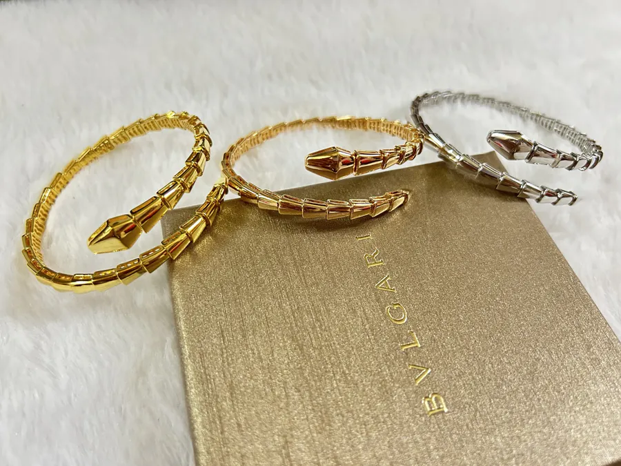 BVLGARI Single Circle Snake Bracelet
