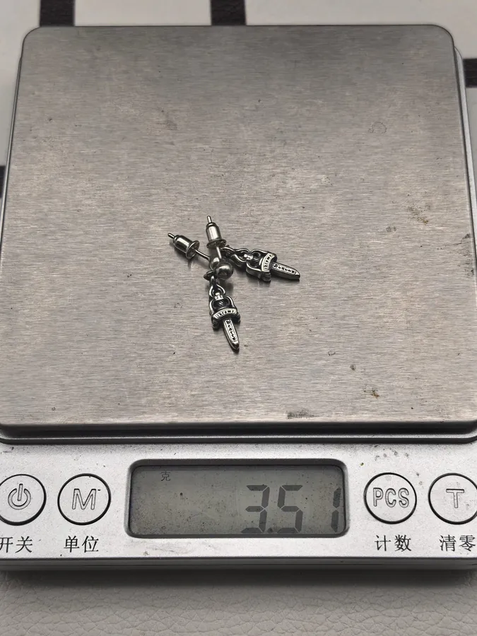 CROOS Sword Earrings